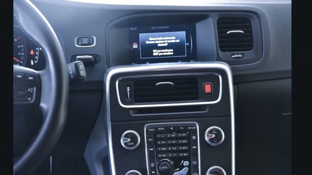 VOLVO V60 1.6 D2 Business Powershift '15
