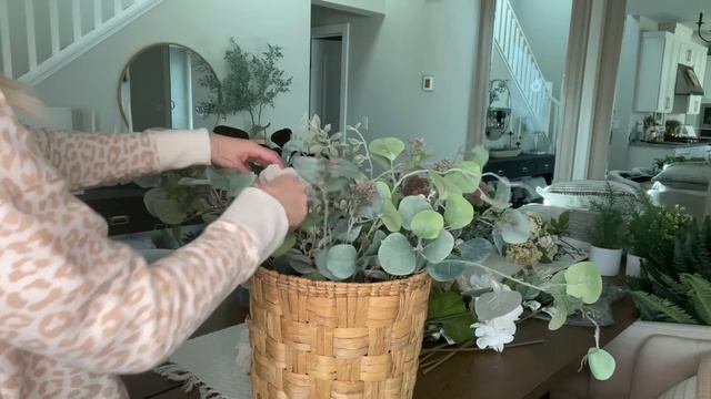 *2022* FRONT DOOR EXTERIOR | FRONT PATIO REFRESH! PLUS WALMART HOME DECOR HAUL! смотреть онлайн