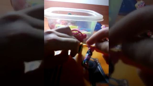 Плетение браслетов из резинок смотреть онлайн