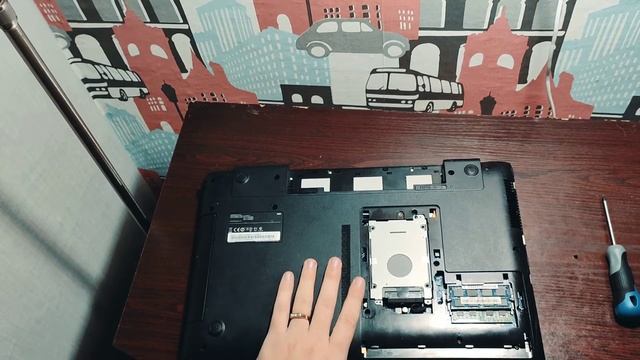 Ноутбук Samsung включается и не загружается ( мигающий экран) смотреть онлайн