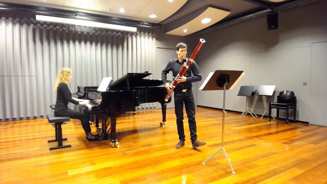 Saint-Saëns: Sonata pour basson et piano (3º mov) смотреть онлайн