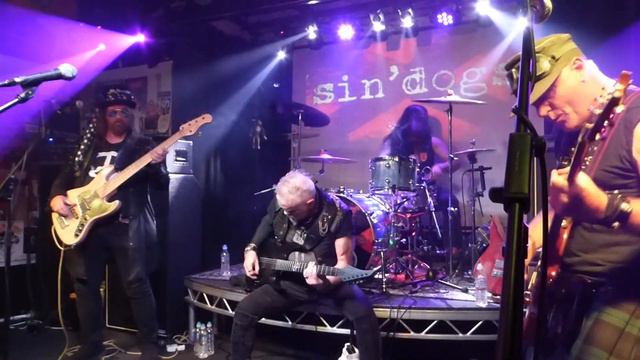 Sin Dogs, Isobel Gowdie live at The Waterloo Bar, Blackpool смотреть онлайн