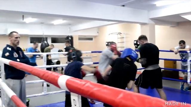 ЗАЛ БОКСА ТРЕНЕР КУЛЕШОВ смотреть онлайн