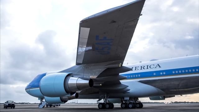 Will 2 GE90 Engines Work On The 747? смотреть онлайн