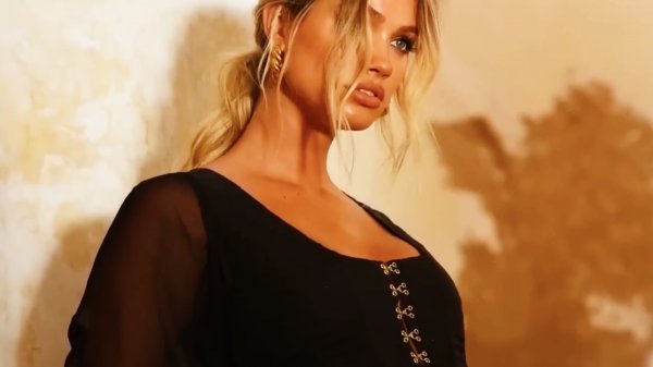 CryJaxx - Candy Shop (feat. Junior Charles)