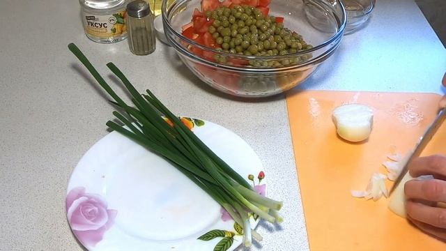 Постные рецепты. ГРИБНОЙ САЛАТ С ПОМИДОРАМИ. смотреть онлайн