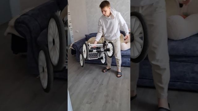 Самая лучшая коляска в Крыму! смотреть онлайн