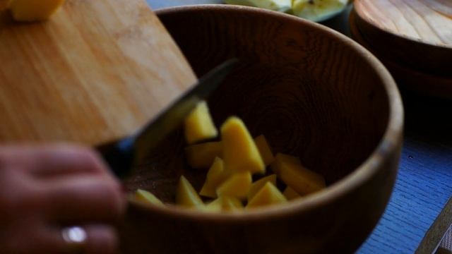 Собираем Грибы в Лесу ? БЕЛЫЕ ГРИБЫ В Горшочках с Картофелем смотреть онлайн