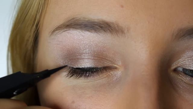 Valentine's Day Makeup Tutorial in LESS than a MINUTE!♥ смотреть онлайн