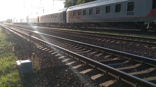 ЭЛЕКТРОВОЗ ЭП20-051 С ПАССАЖИРСКИМ ПОЕЗДОМ смотреть онлайн