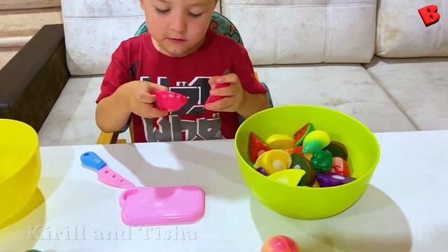 Учим Фрукты и Овощи на липучках | Видео для Малышей