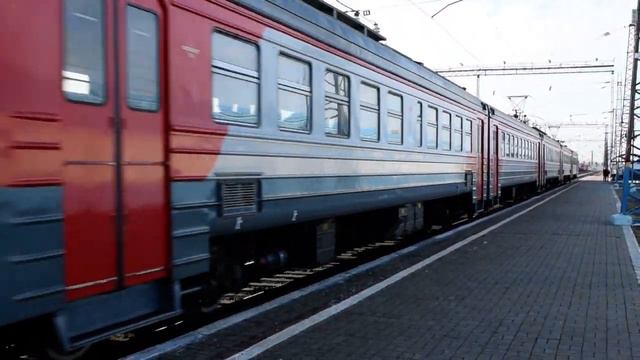Электропоезд ЭД9М-0030 "Аламбайский экспресс". смотреть онлайн