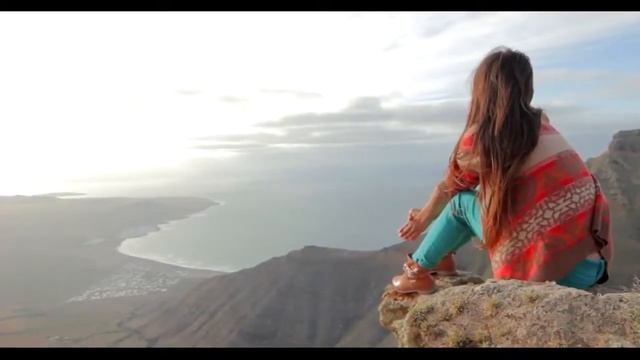 Famaradise презентация школа серфинга и серф кэмп на Лансароте Фамара Canarysurf смотреть онлайн