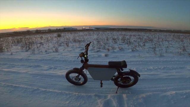 В -20* на электробайке. Yutarex Barraсuda. Снегоходы больше не нужны. смотреть онлайн