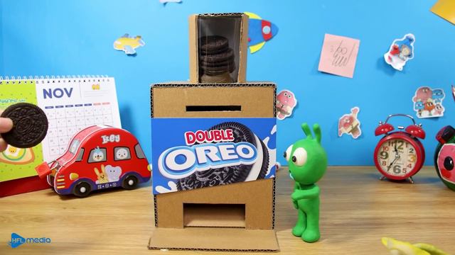 Pea Pea's in A Red vs Blue Room - Pea Pea Cartoon смотреть онлайн