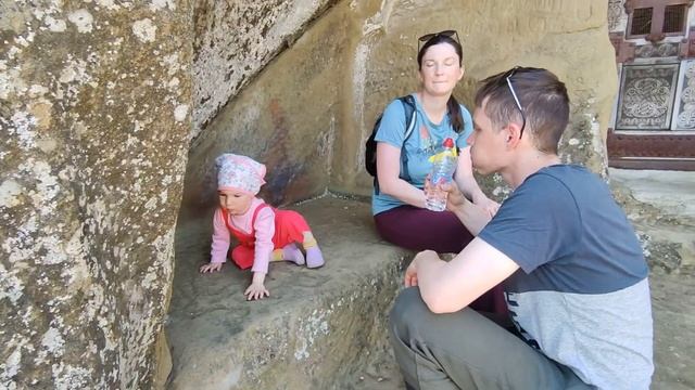 Лучшие места Кахетии за 1 день: Давид-Гареджа и Сигнахи смотреть онлайн