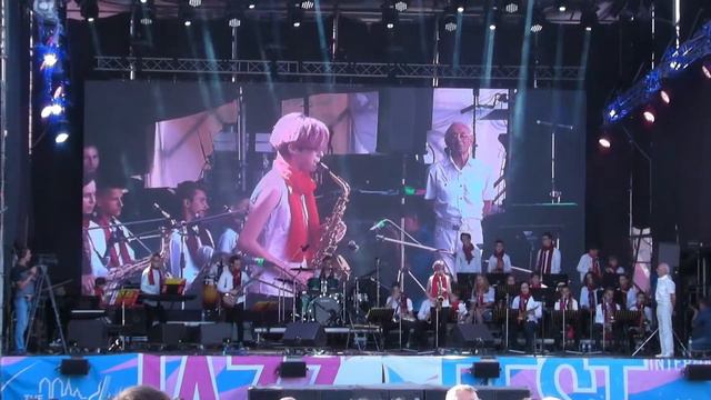 Olga Bondarets alt-saxophone, Little Band orchestra. Innamorato. #jazzonthednieper смотреть онлайн