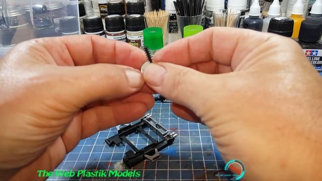Montage - Ferrari F355 Berlinetta - Fujimi 1/24ème - Part 04 смотреть онлайн