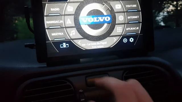Tablet w samochodzie Volvo S40 2.0 T4 смотреть онлайн