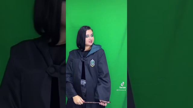 Старенький тренд #harrypotter #гаррипоттер #dracomalfoy #поттер #воландеморт #томреддл смотреть онлайн