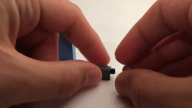 How to Build a LEGO Lighter from ONLY 10 Bricks - Tutorial смотреть онлайн