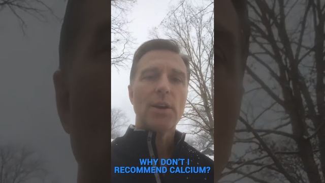 Why Don’t I Recommend Calcium? #shorts #drericberg #calcium #vitamins смотреть онлайн