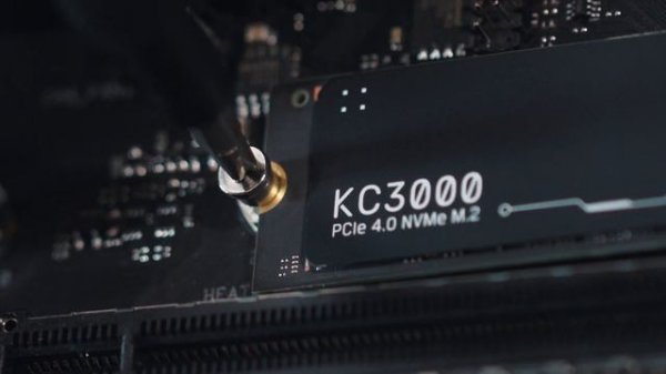 NVMe M.2 2280 SSD with PCIe 4.0 Performance – Kingston KC3000