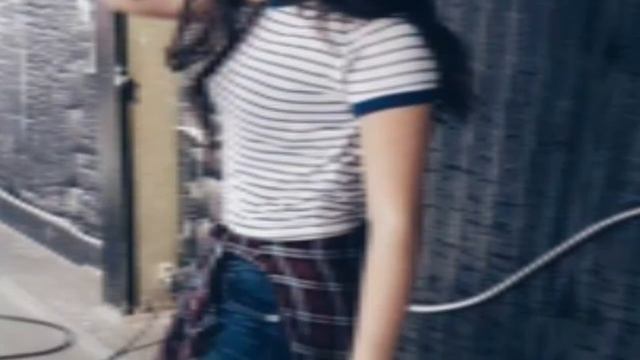 Isabela moner смотреть онлайн