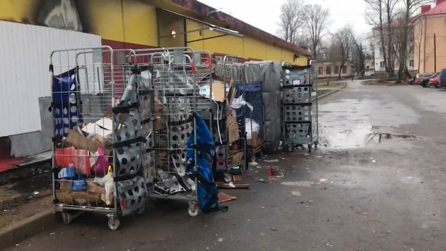 Устроили помойки со своими сетивеками! В следующий раз мимо не пройду ! смотреть онлайн
