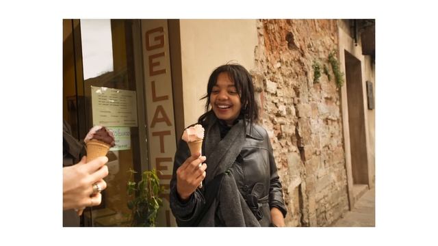 Stefania’s Room | Florence смотреть онлайн