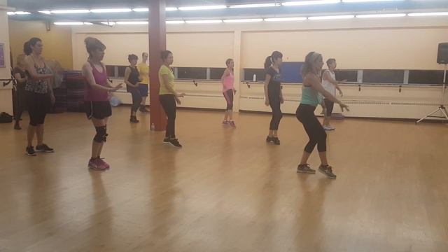 Zumba with Chela Lento Kizomba Cooldown смотреть онлайн