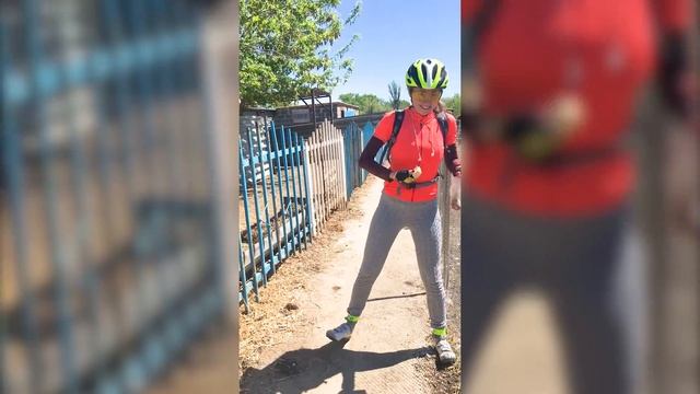 Лама плюётся. Прям в лицо! Не повторяйте такое никогда! смотреть онлайн
