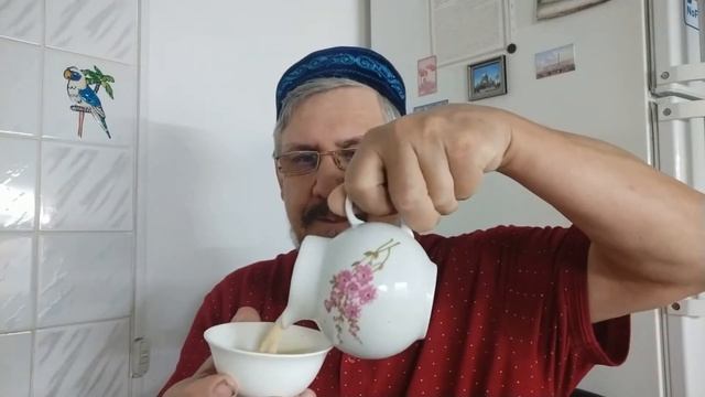 Заварка чая. В чем отличие чая с молоком от чая на молоке? смотреть онлайн