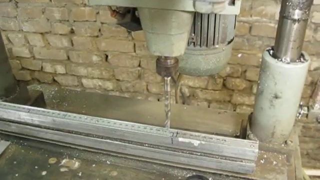 RINALDI LILIPUT 303 Торцефрезерный станок #obbu.ru смотреть онлайн