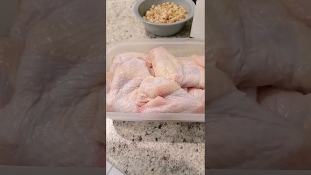 маринованные крылышки с мёдом и соусом часть 1? смотреть онлайн
