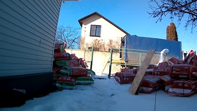 Начало внутренней обшивки каркасного дома!