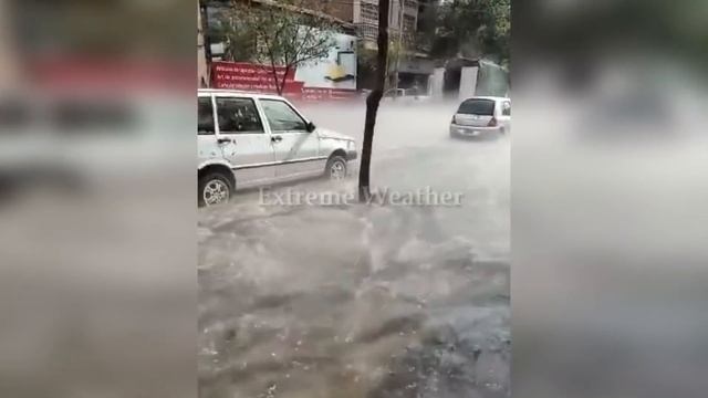 The sky is attacking Argentina! Crazy hailstorm hit Mendoza! смотреть онлайн