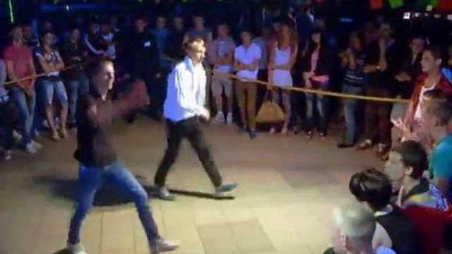 ребята отжигают в клубе смотреть онлайн