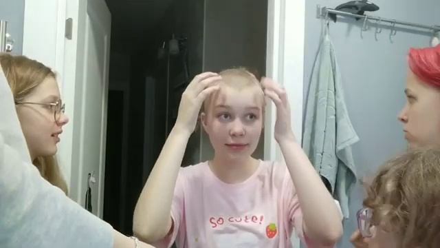 Побрилась НАЛЫСО в свой День Рождения???? смотреть онлайн