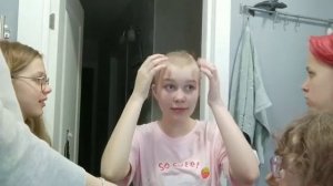 Побрилась НАЛЫСО в свой День Рождения????