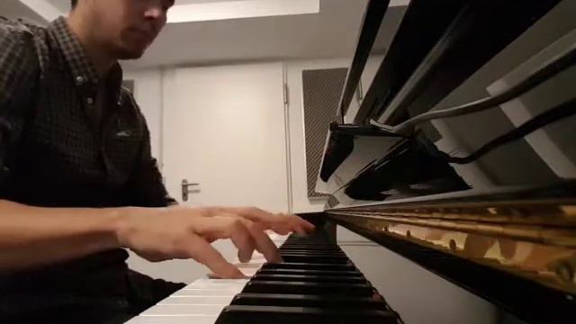 2 months learning piano with simply piano and flowkey - river flows in you - yiruma смотреть онлайн