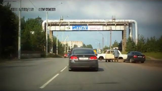 Бомжи украли машину (Видеорегистратор) смотреть онлайн