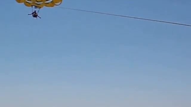 На парашюте.Посадка.DESSOLE PYRAMISA SAHL HASHEESH BEACH RESORT 5* смотреть онлайн