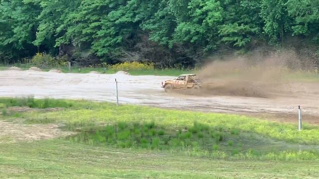 Small Block Run Off (Git-R-Dun & Cross Threaded) смотреть онлайн