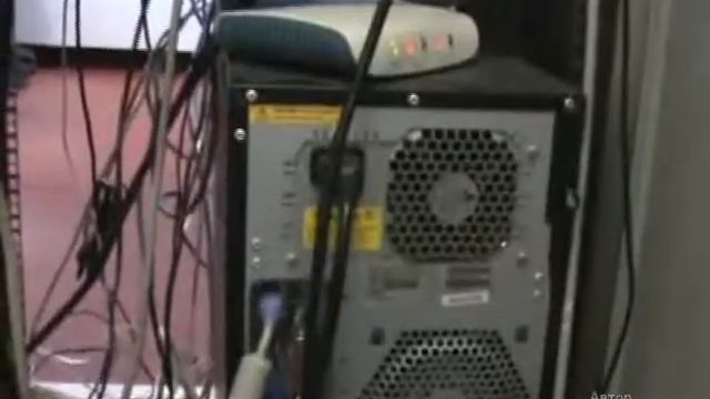 Обзор закрытой серверной стойки смотреть онлайн