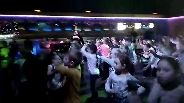 Новогодняя ДИСКОТЕКА....Клуб-ресторан «Crazy Horse (Крейзи Хорс)» смотреть онлайн