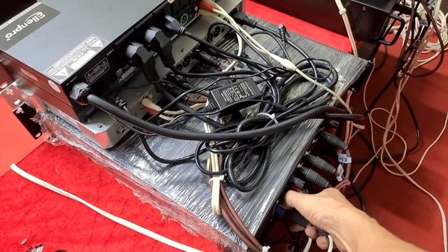 JBL JRX 115 смотреть онлайн