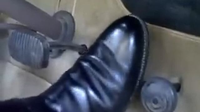 Starter pedal in Justin Ropers смотреть онлайн
