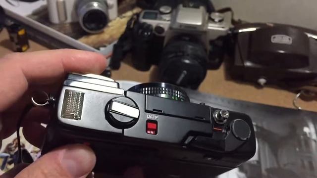 Обзор бюдженного пленочного фотоаппарата Fujica Flash Date смотреть онлайн