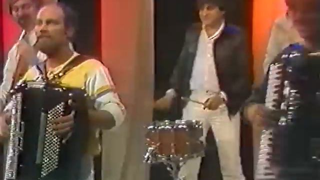 Lepa Brena - Bato, Bato - (RTS 1984)